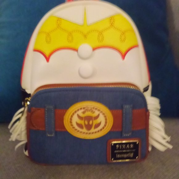 Lounge fly bags and Wallets - Picture 13 of 16